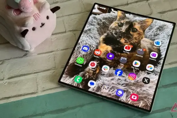 Atualização Android 16 para Galaxy Z Fold 6 e Flip 6 já está disponível
