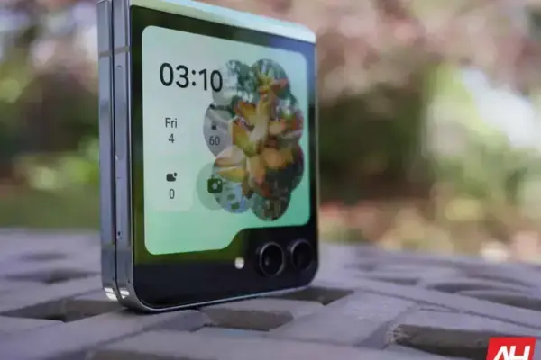 Como ativar o Google Gemini na tela externa do Galaxy Z Flip 6 e 5