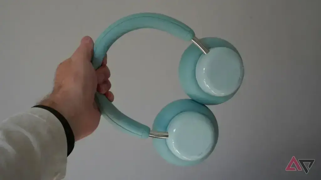 Conheça o CMF Headphone Pro: Som Poderoso e Design Vibrante