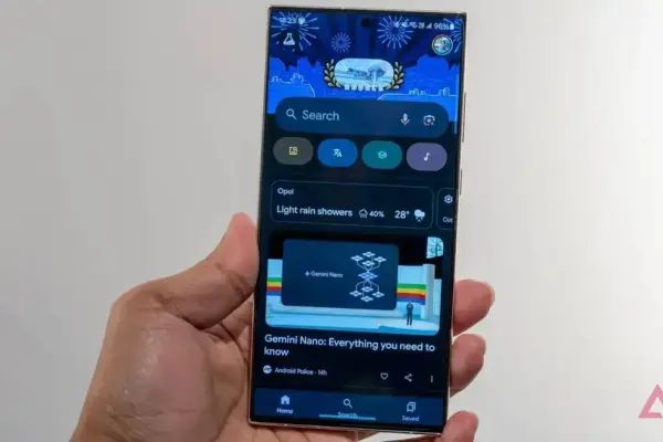 Google app revela novo design para pesquisa de voz e interface de música