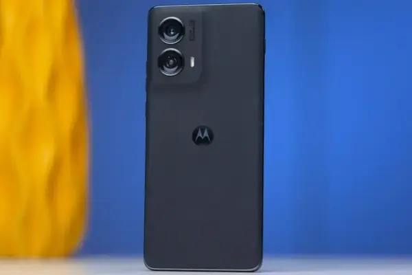 Motorola Edge (2024) com Lenovo Tab Plus é uma oferta imperdível!