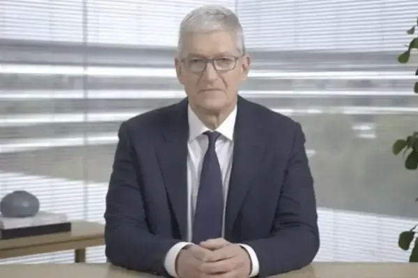 NLRB desiste de alegações contra Tim Cook por e-mail sobre vazamentos