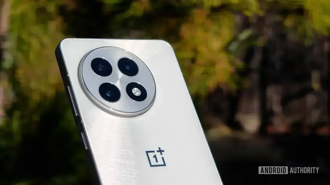 OnePlus se destaca como o primeiro a lançar smartphone com Snapdragon 8 Gen 5