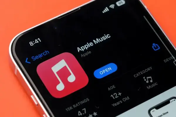 Swipe na Apple Music: Controle de Faixas Mais Rápido com iOS 26.1
