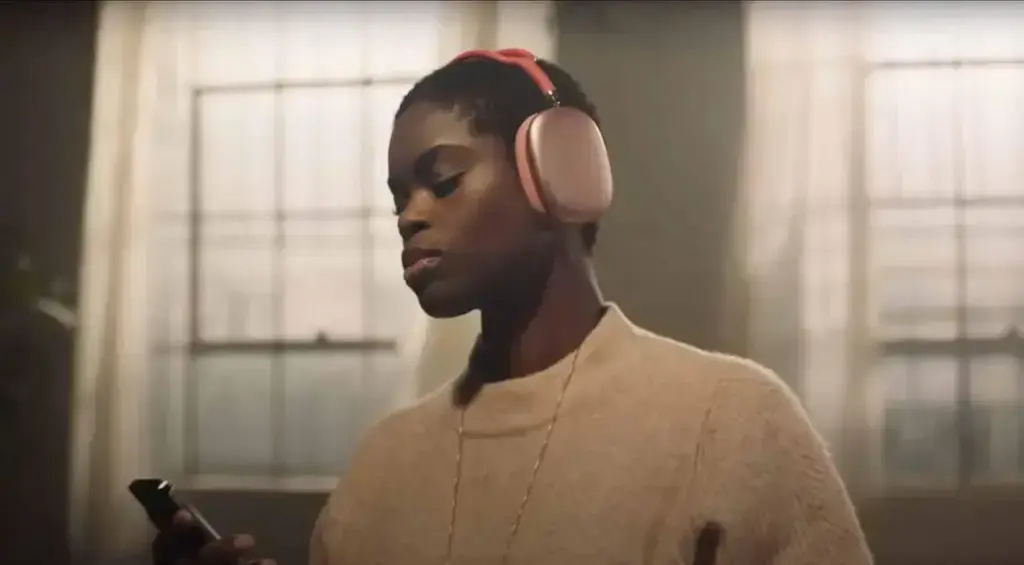 Apple lança atualização de firmware 8A358 para AirPods com melhorias