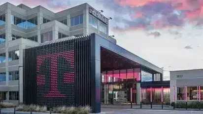 Cuidado ao enviar seu celular para a T-Mobile: o que saber antes