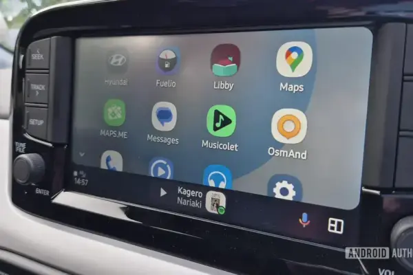 GM asegura que Android Auto e Apple CarPlay seguem disponíveis — por enquanto