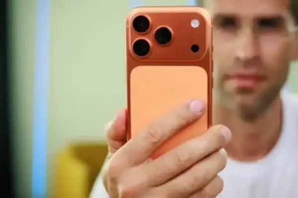 iPhone 17 Pro sofre mudança de cor inexplicável: entenda o #colorgate