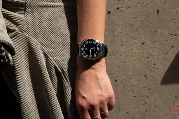 O preço do Galaxy Watch 8 Classic atinge o mais baixo já visto
