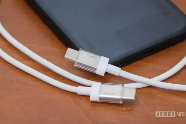 Os fabricantes de smartphones estão eliminando os cabos USB das embalagens?