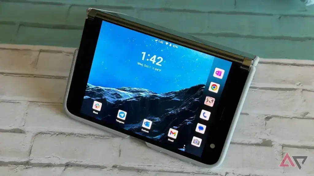 Por que o Microsoft Surface Duo é meu smartphone dobrável preferido