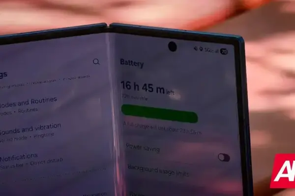 Samsung inova com tela dobrável auto-reparável para smartphones