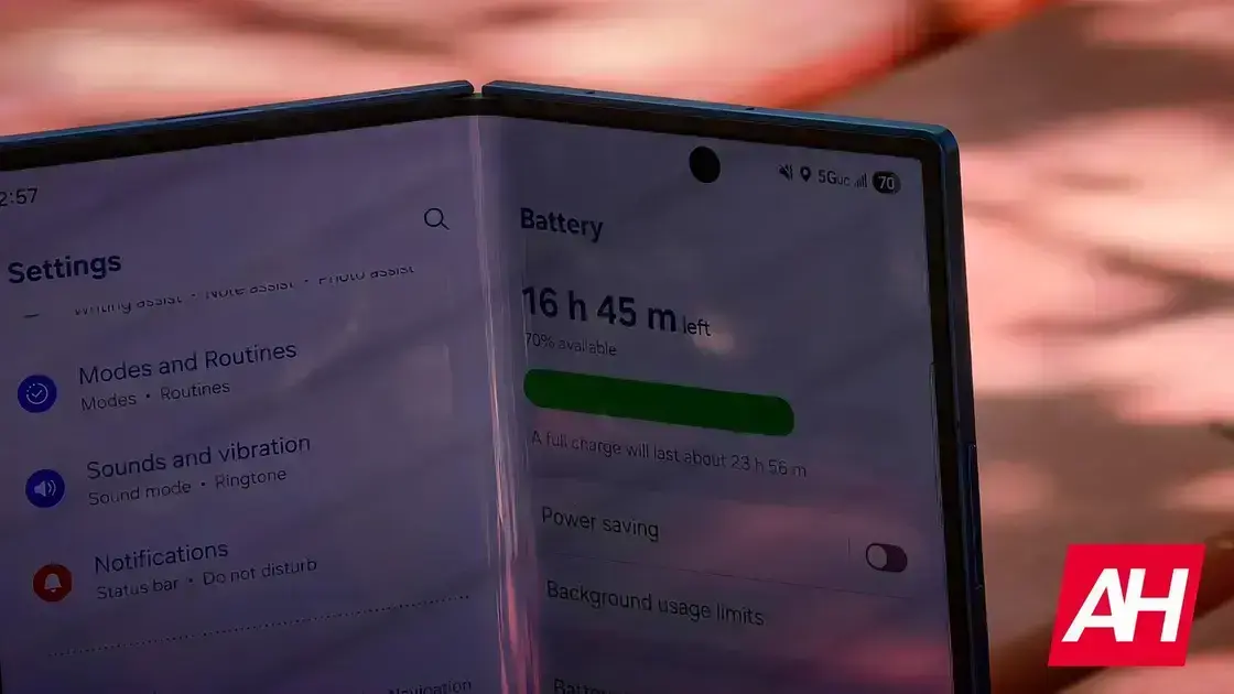 Samsung inova com tela dobrável auto-reparável para smartphones