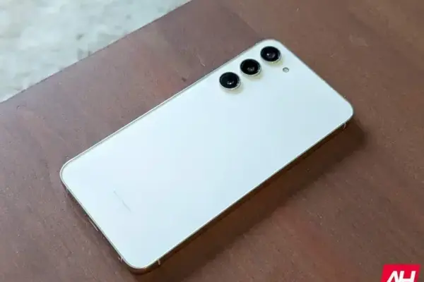 Samsung suspende atualização One UI 8 para Galaxy S23 por problemas