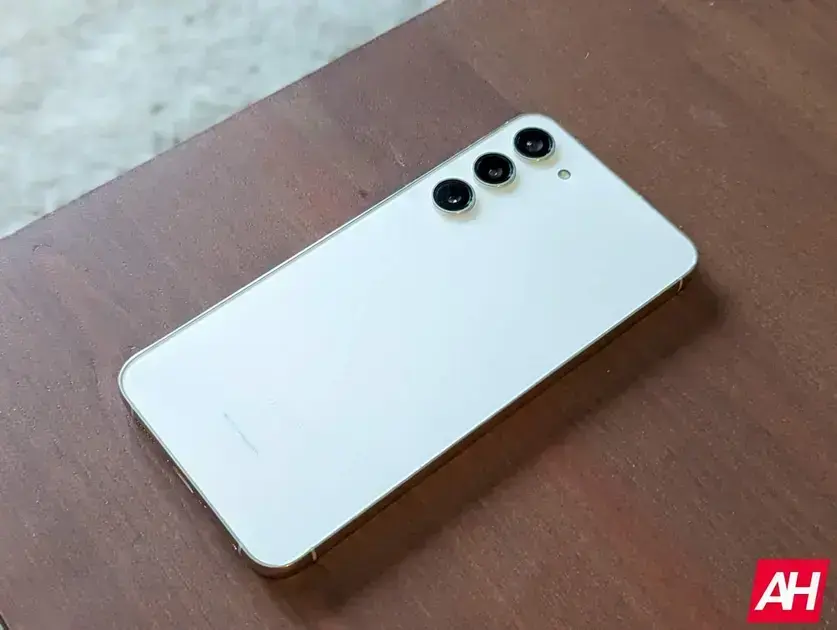 Samsung suspende atualização One UI 8 para Galaxy S23 por problemas