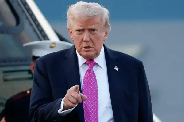 Trump e a Possível Aquisição da Warner Bros. Discovery pela Paramount Skydance