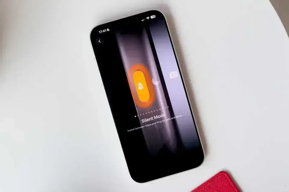 Apple planeja personalizar o botão de energia no iPhone com iOS 26.2