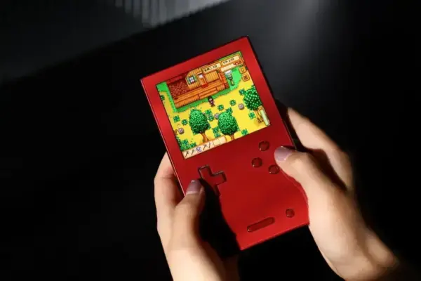 AYANEO Pocket Vert: um novo Game Boy moderno com 3.5" de tela