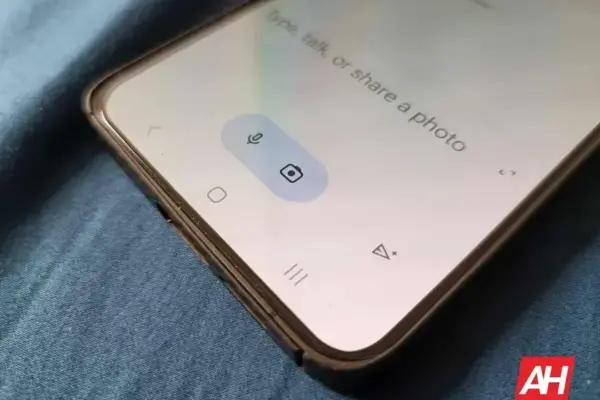 Google Gemini passa a ter tema escuro verdadeiro e novas funcionalidades