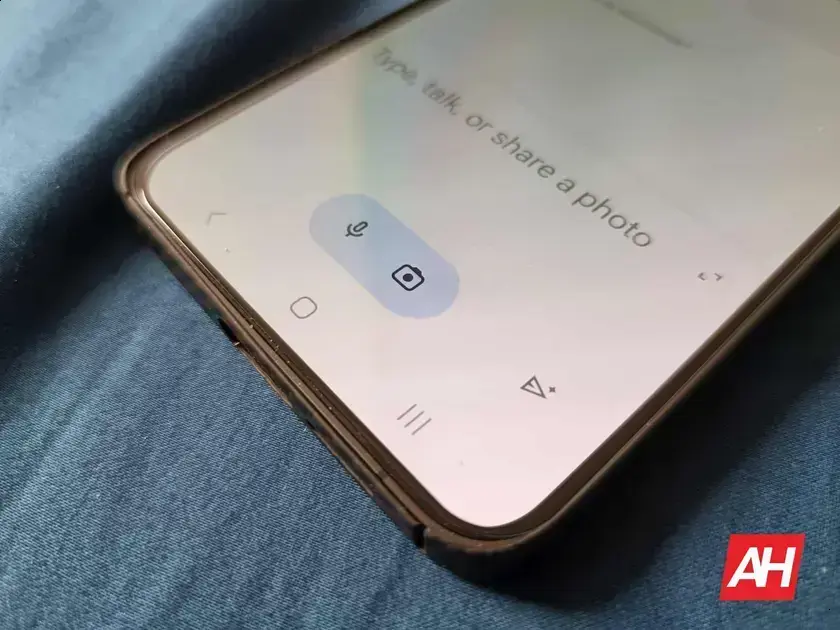 Google Gemini passa a ter tema escuro verdadeiro e novas funcionalidades