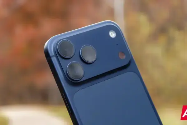 iPhone 18 Pro pode adotar design inspirado no Nothing Phone