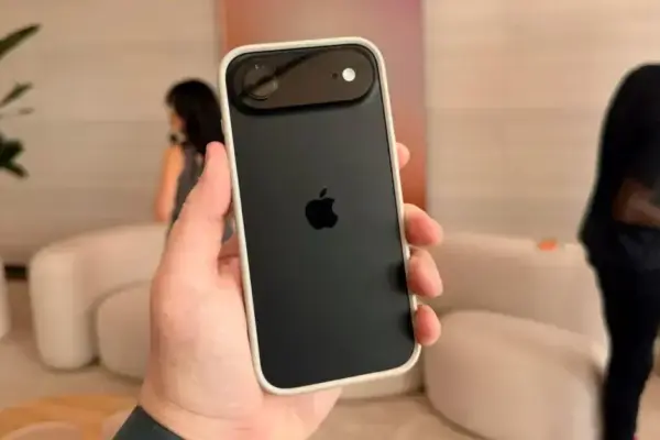 Novidades sobre o iPhone Air 2: Lançamento adiado e novas especificações