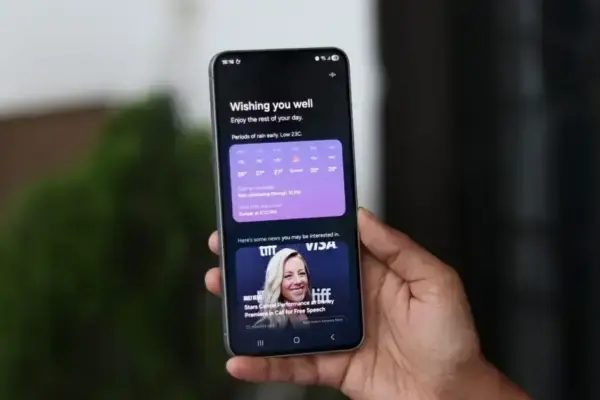 One UI 8.5 promete melhorar recomendações de música no Now Brief do Galaxy