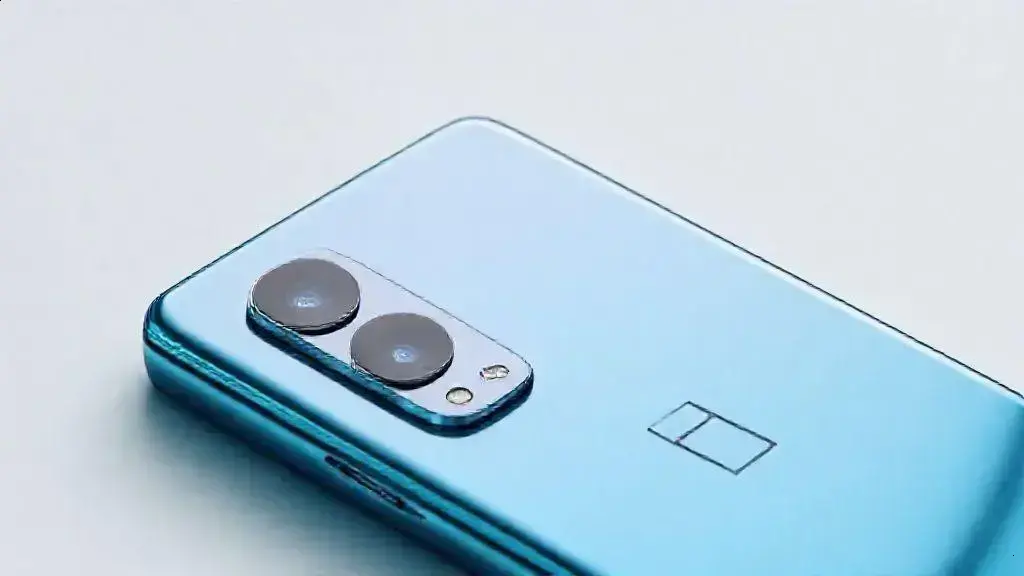 Por que o design da câmera do OnePlus 15 é tão familiar? 1 Por que o design da câmera do OnePlus 15 é tão familiar?