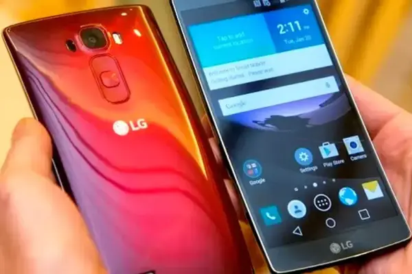Relembrando o LG G Flex: O Smartphone Que Quebrou Barreiras de Design