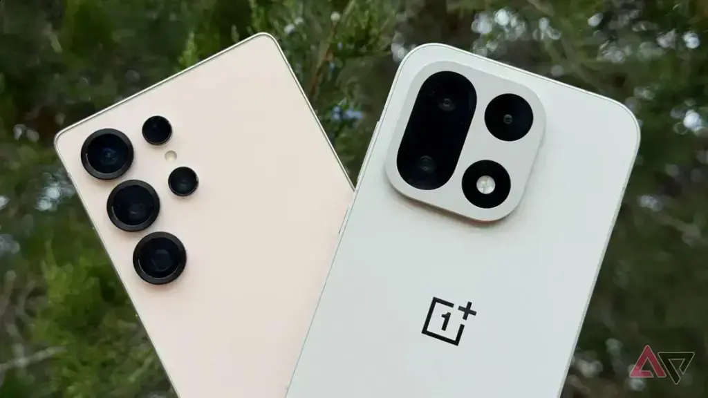 Samsung Galaxy S25 Ultra e OnePlus 15: O que eu aprendi com esses smartphones