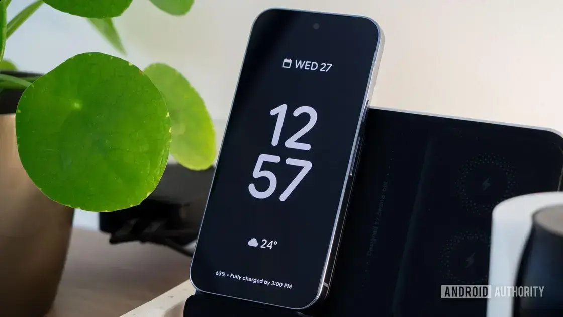 Atualização de dezembro do Pixel 10 traz bug que causa flicker no always-on display 1 Atualização de dezembro do Pixel 10 traz bug que causa flicker no always-on display