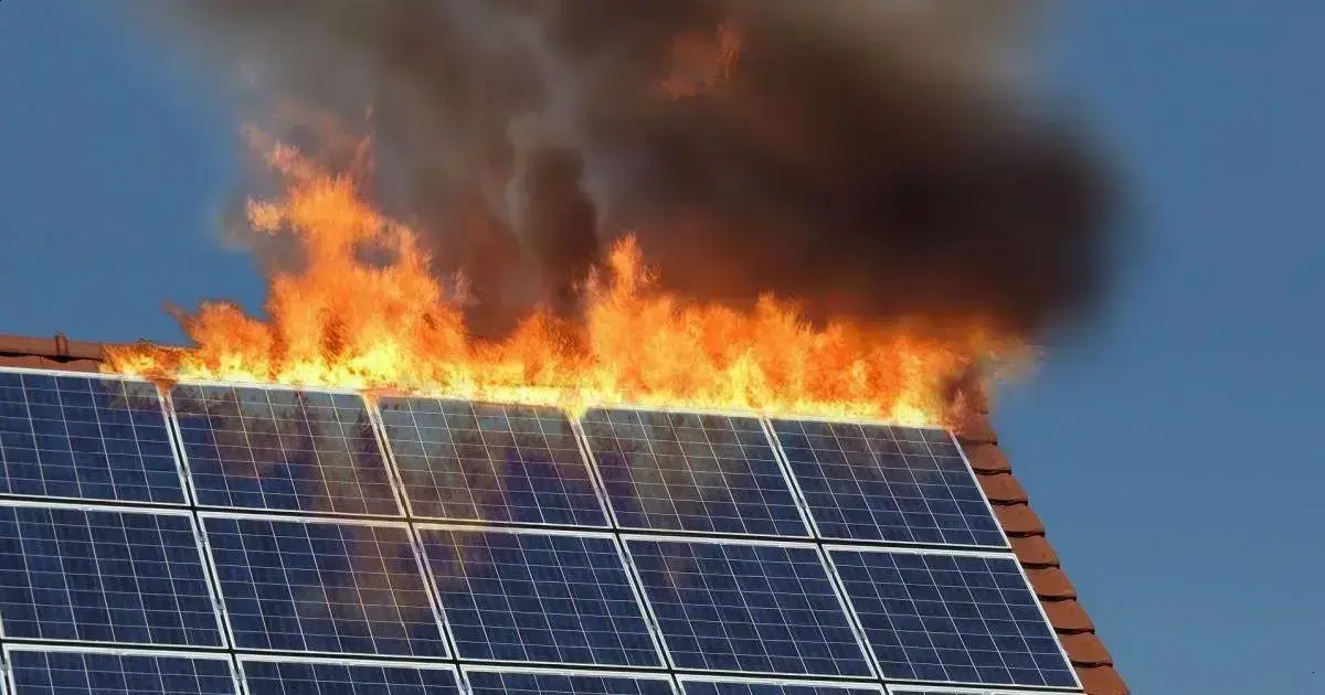 Como evitar incêndios em sistemas de painéis solares: Dicas e recomendações 1 Como evitar incêndios em sistemas de painéis solares: Dicas e recomendações
