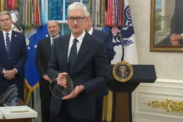Gavin Newsom expressa sua preocupação com a relação de Tim Cook e Trump