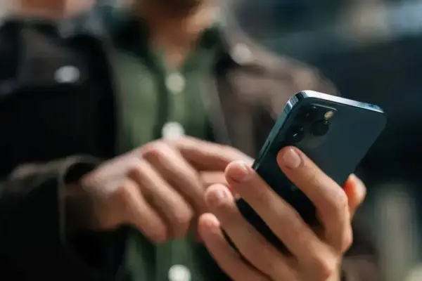 IDF proíbe Androids e torna iPhones obrigatórios para oficiais
