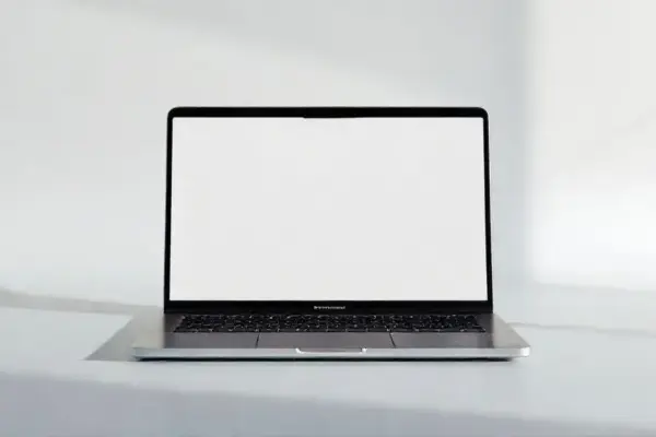 MacBook Air M4 atinge preço baixo histórico de R$738,04 na Cyber Monday
