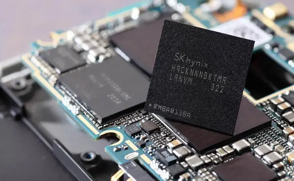 Os smartphones podem trazer de volta o slot de microSD em 2026
