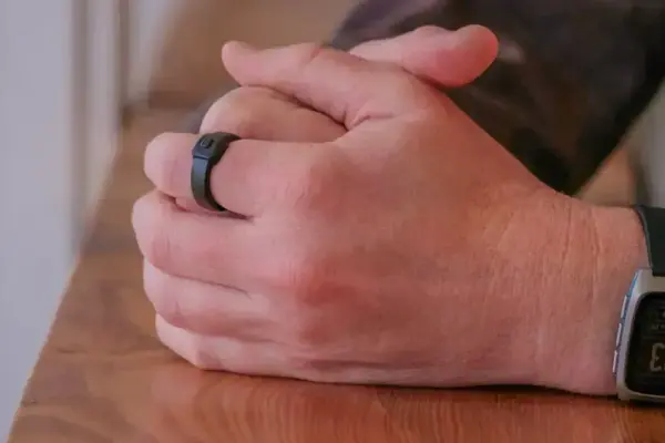 Pebble apresenta o Pebble Index 01: um anel inteligente acessível de US$75