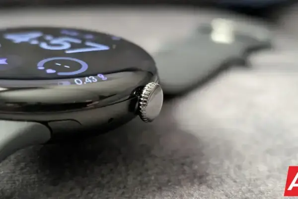 Pixel Watch 4 ganha gesto de pinça dupla para atender chamadas