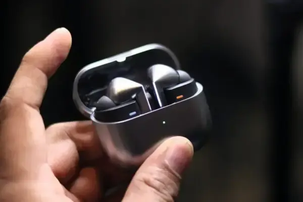 Samsung Galaxy Buds 4 e 4 Pro: tudo sobre os novos fones de ouvido