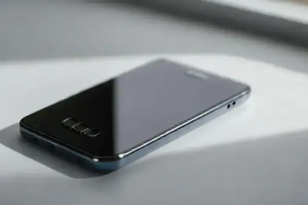 Samsung pode trazer de volta slot microSD nos próximos smartphones