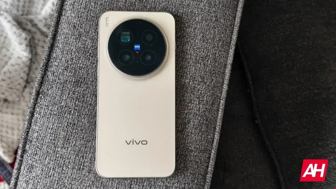 Vivo X300 Ultra: Carregamento Rápido de 100W e Mais Especificações Reveladas