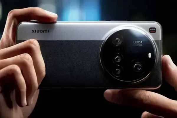 Xiaomi 17 Ultra global terá novas marcas d'água Leica na câmera