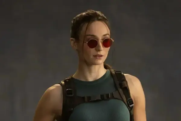 As Primeiras Imagens de Sophie Turner como Lara Croft em 2026