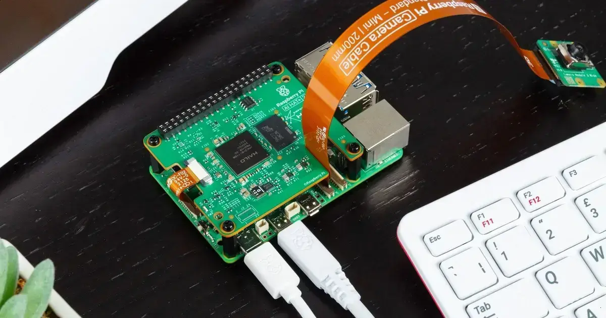 Conheça o Raspberry Pi AI HAT+ 2: AI Generativa rodando localmente! 1 Conheça o Raspberry Pi AI HAT+ 2: AI Generativa rodando localmente!