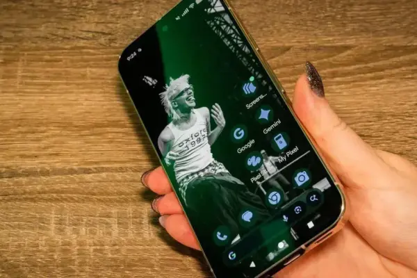 Google finalmente resolve os problemas de tela do Pixel 10 com nova atualização
