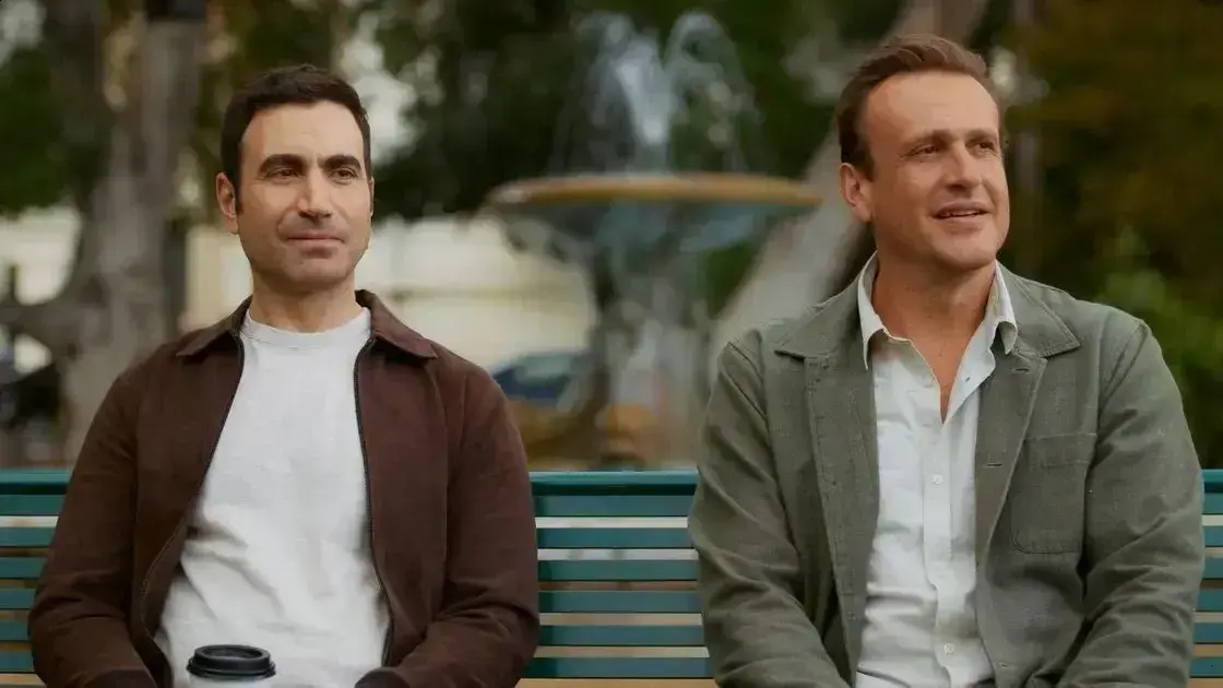 Jason Segel Reflecte no Tema da Nova Temporada de 'Shrinking' 1 Jason Segel Reflecte no Tema da Nova Temporada de 'Shrinking'