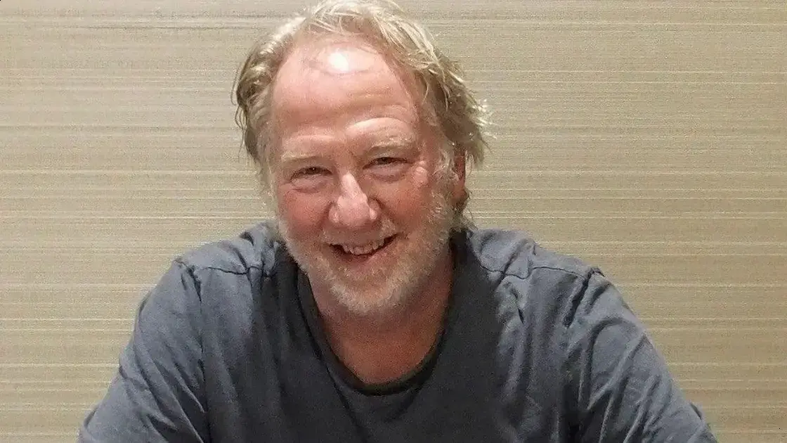 ‘Law & Order: SVU’ retira episódio com Timothy Busfield após acusações