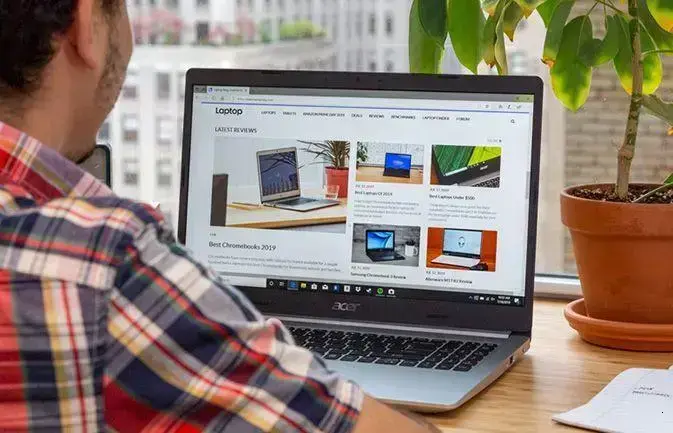 Melhores Laptops Sob Orçamento: 4 Picks Imperdíveis para 2025 1 Melhores Laptops Sob Orçamento: 4 Picks Imperdíveis para 2025