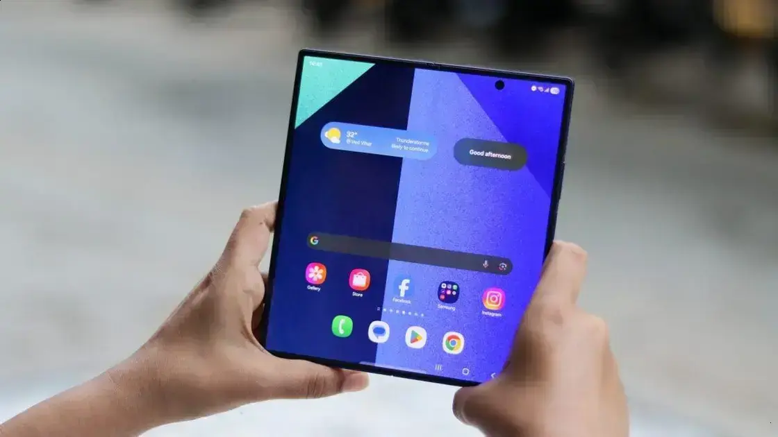 Motorola pode lançar novo concorrente do Galaxy Z Fold 8 em 2026