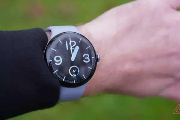 Vale a pena comprar o Pixel Watch 4 sem ter um celular Pixel?